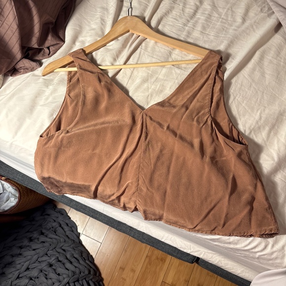 Ozma Silk Tank - Picture 17 of 17